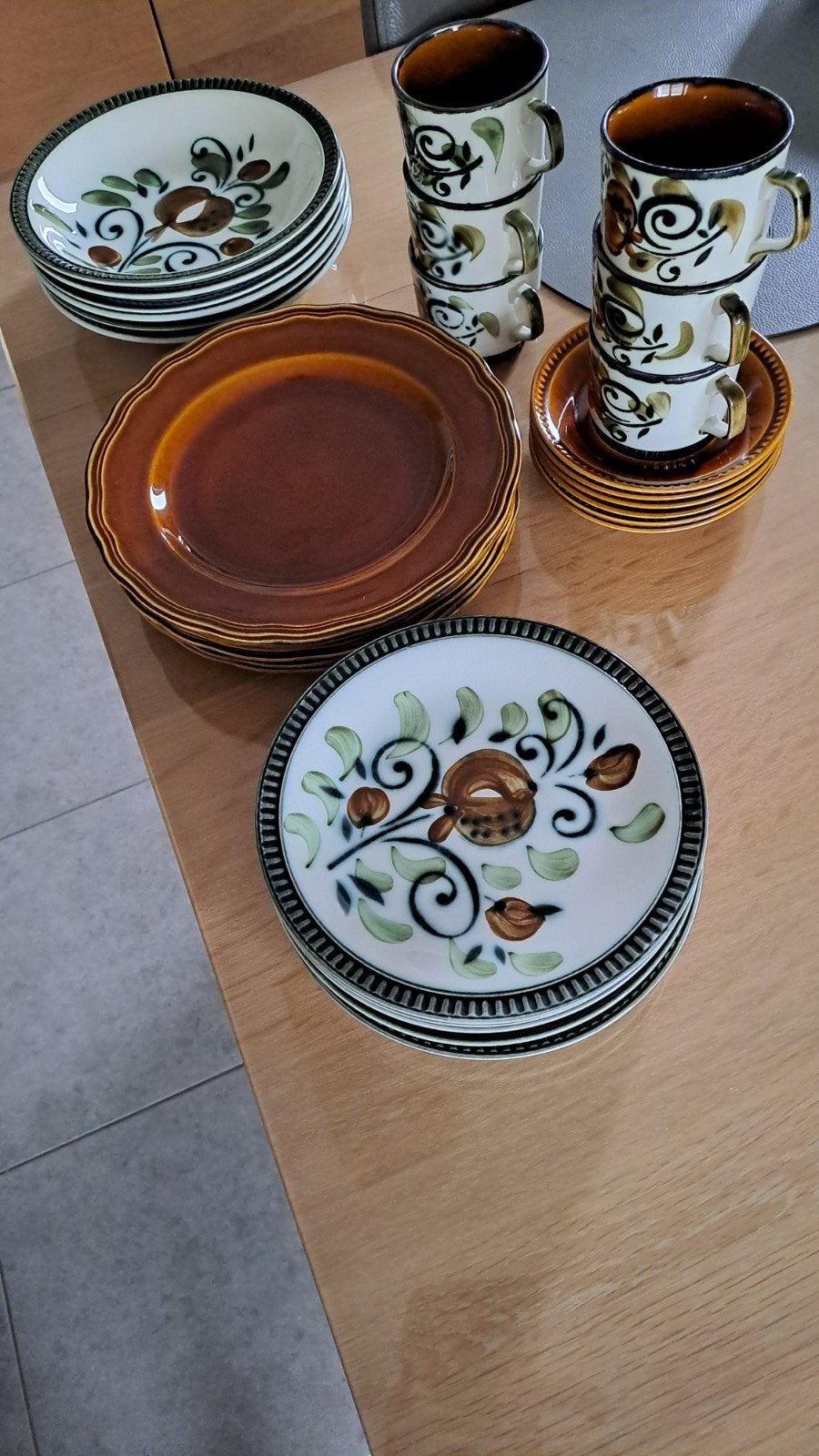 servies Boch, Ophalen