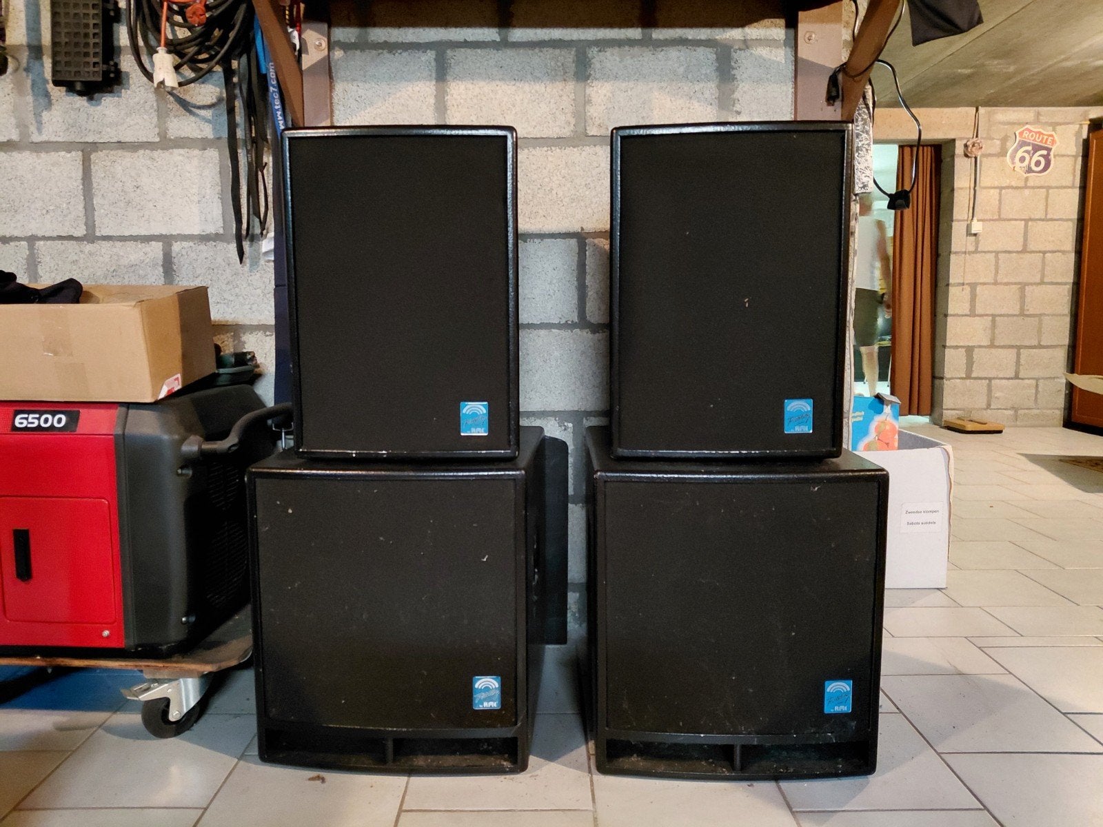 KME Fidelity PA-set: 2x PA 1122 S (Tops) + 2x BS 1151 WE (15, Muziek en Instrumenten, Ophalen, Zo goed als nieuw, 500 tot 1000 watt
