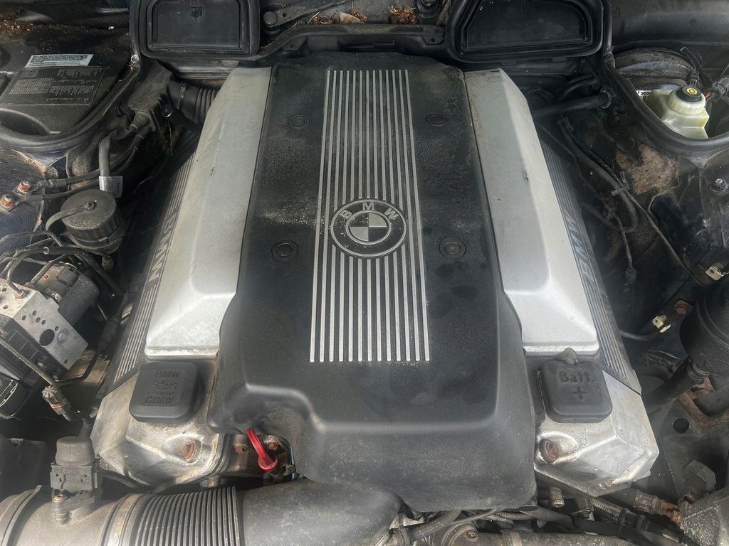 Moteur M62B44 Complet E39 BMW E31 X5 E38