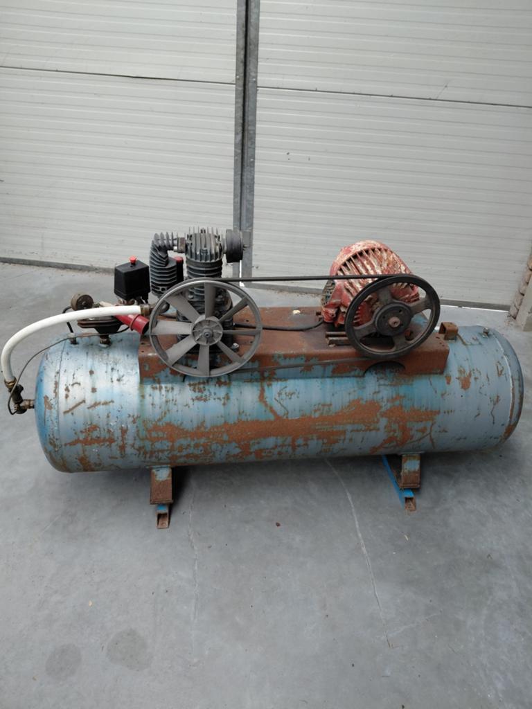 Compresseur 300l, Enlèvement