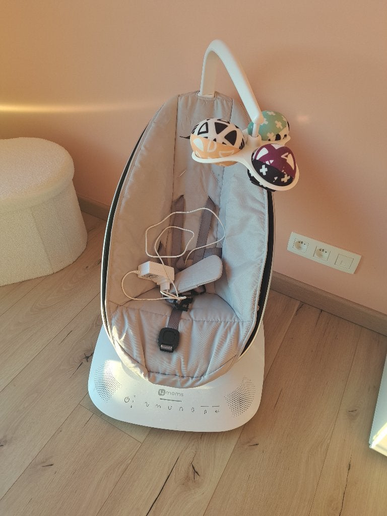 Balancelle pour bébé MamaRoo 5 Classic Grey - électrique, Enfants & Bébés, Autres marques, Comme neuf, Enlèvement, Avec ceinture(s)
