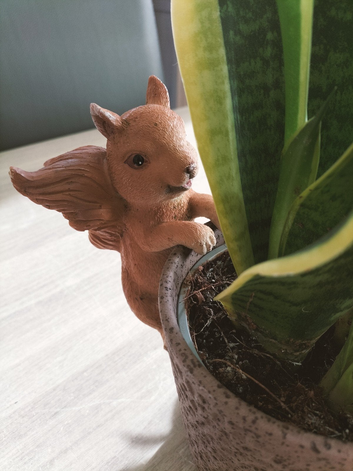 Twee bloempothouders eekhoorn en vos, Tuin en Terras, Ophalen of Verzenden, Binnen
