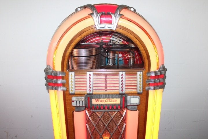 WURLITZER 1015 Jukebox 1946 Jukebox restauré, Collections, Avec singles, Enlèvement ou Envoi, Utilisé, Wurlitzer