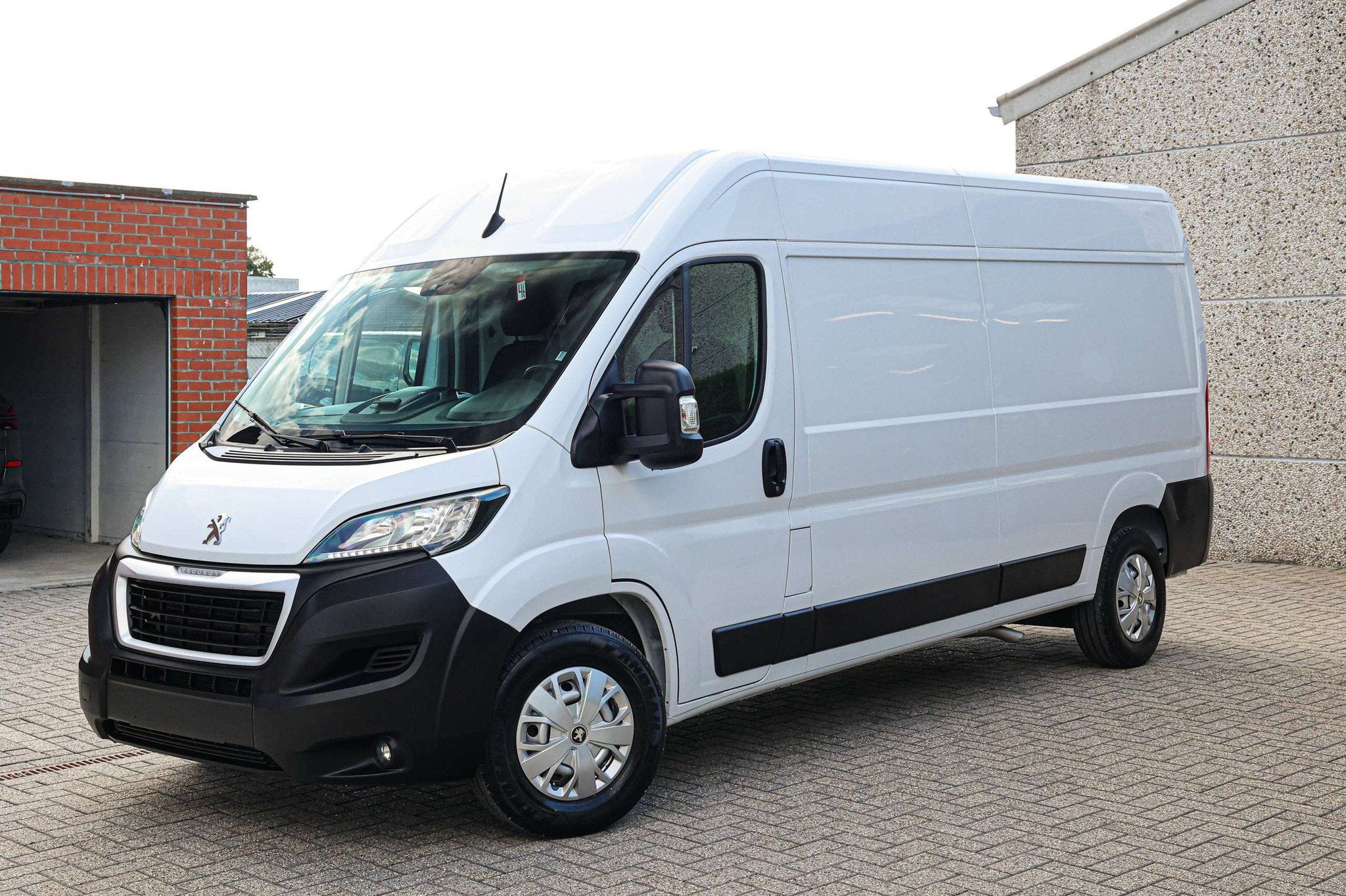 Peugeot Boxer ACHTERUITRIJCAMERA*NAVIGATIE*L3/H2*TREKGEWICHT, Autos, Anti démarrage, Achat, Euro 6, Entreprise