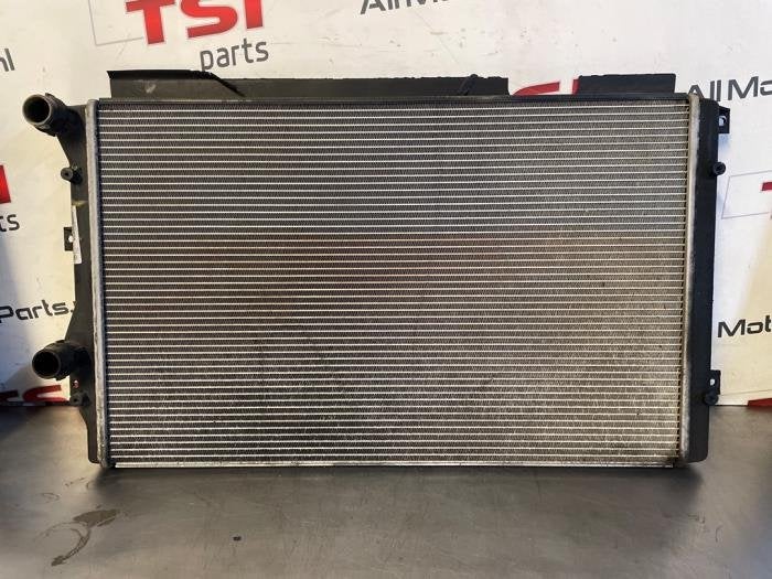 Radiateur d'un Volkswagen Scirocco, Autos : Pièces & Accessoires, Climatisation & Chauffage, Volkswagen, Utilisé, 3 mois de garantie