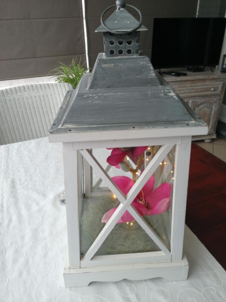 Grote Lantaarn met decorasie, Ophalen