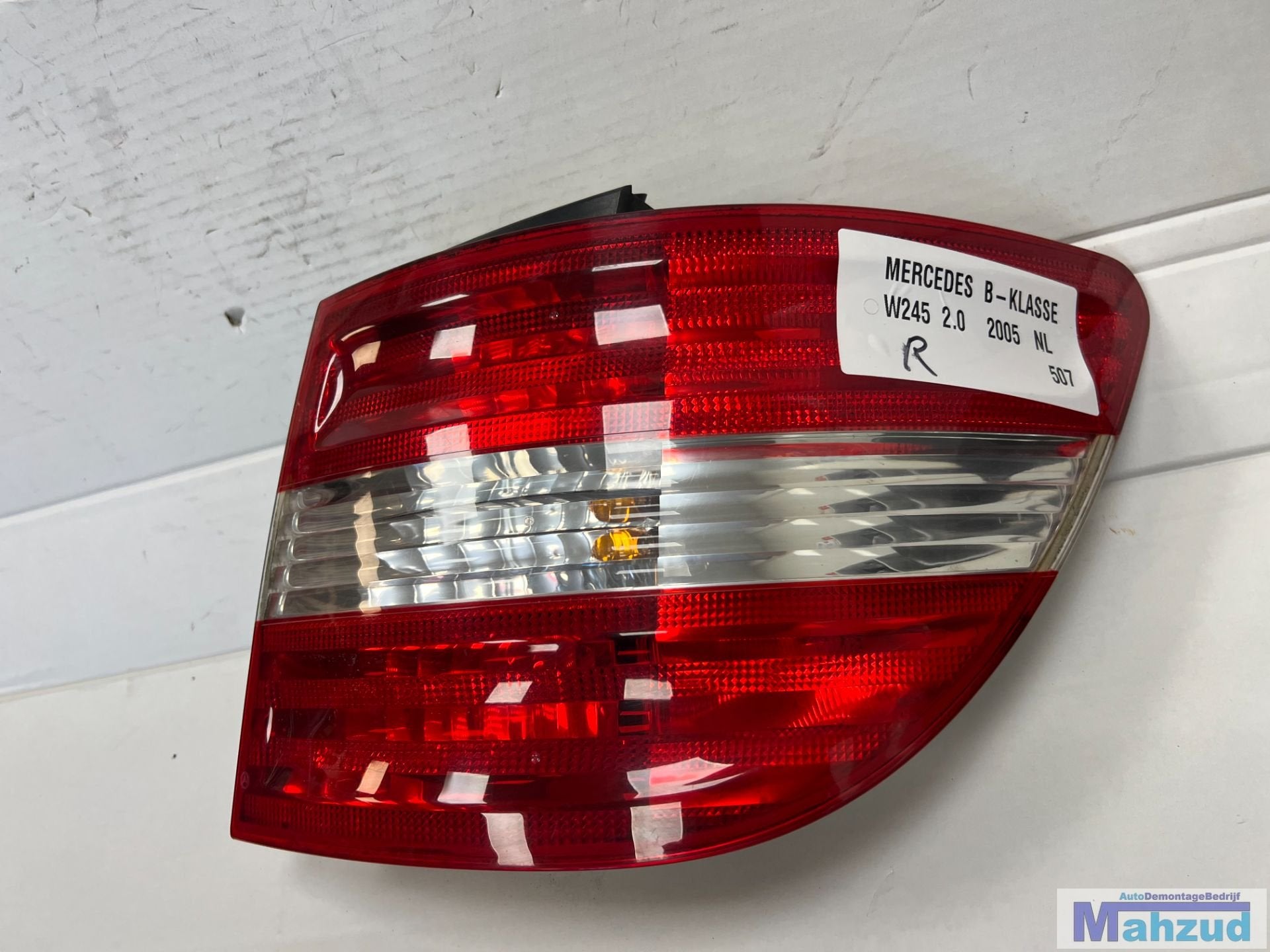 MERCEDES B KLASSE W245 rechts buiten achterlicht 2005-2011, Gebruikt, Mercedes-Benz AG, Mercedes-Benz, Mercedesstrasse 120
70372  Stuttgart, DE
