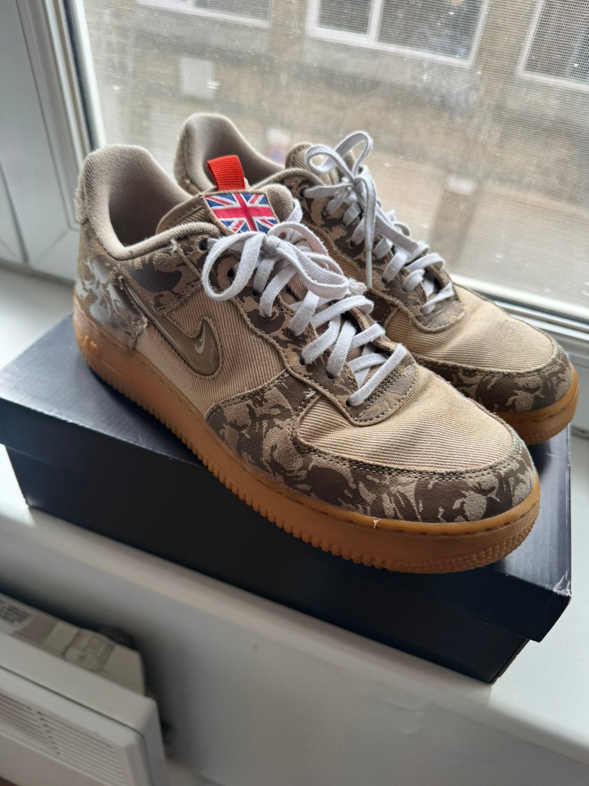 Nike air force 1 M42,5 camouflage print, Kleding | Heren, Bruin, Ophalen of Verzenden, Sneakers, Gedragen