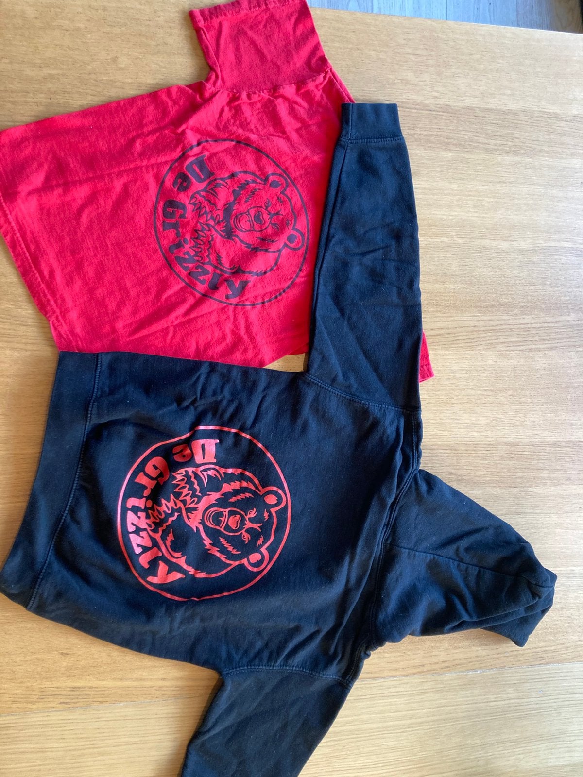 T-shirt en hoodie scouts De Grizzly maat 7/8j, Ophalen of Verzenden, Gebruikt, Jongen of Meisje, Setje