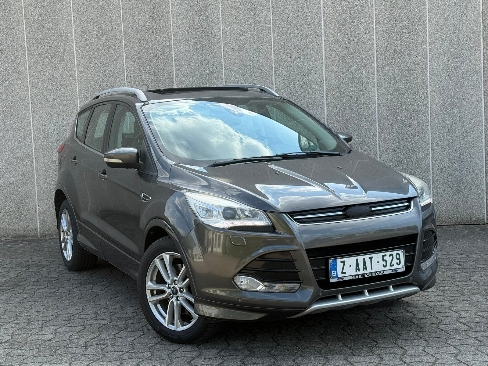 FORD KUGA 2.0 TDCI/ZONNEDAK/EURO 6B/Leer/Camera/Volledig LED, Auto's, Ford, Automaat, Euro 6, Leder, Bedrijf