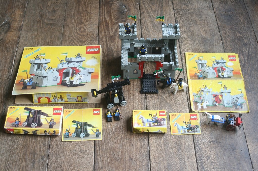 3 x Lego black falcon castle ridder 6010, 6030, 6073 + dozen, Kinderen en Baby's, Speelgoed | Duplo en Lego, Gebruikt, Lego, Ophalen of Verzenden