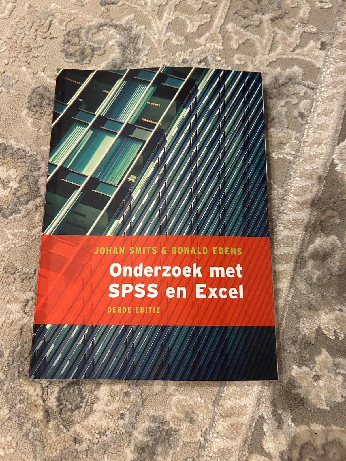 Onderzoek met spss en excel derde editie smits, Ophalen of Verzenden, Nieuw