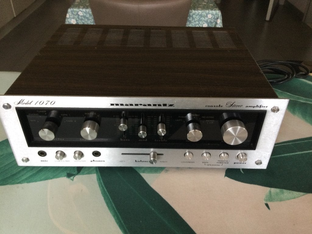 marantz versterker 1070, Audio, Tv en Foto, Versterkers en Ontvangers, Ophalen of Verzenden, Gebruikt, Marantz