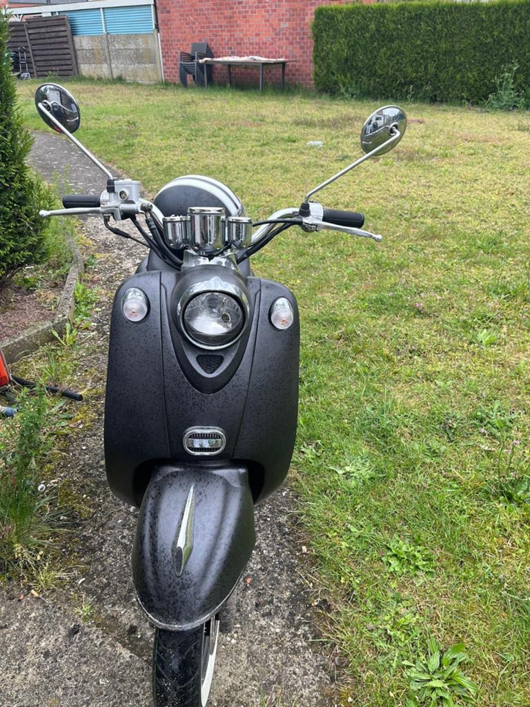 Scooter te koop – Lowigi A-klasse (25 km/u), Ophalen