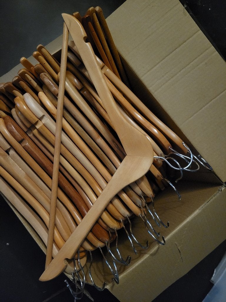Houten kleerhangers, Ophalen of Verzenden, Gebruikt, Hout, Volwassenen