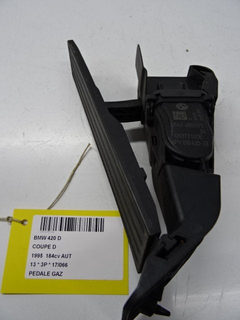 PEDALE D'ACCELERATEUR BMW 4 serie (F32) (35426853175), Utilisé, BMW, Petuelring 130
80809  München, DE, Bayerische Motoren Werke AG
