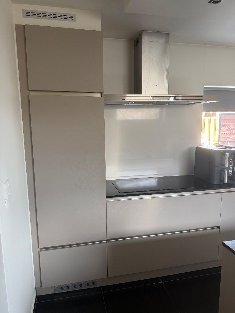 Keuken, Huis en Inrichting, Keuken | Complete keukens, Gebruikt, Overige typen, Overige kleuren, Greeploos, Met kookeiland, Ophalen