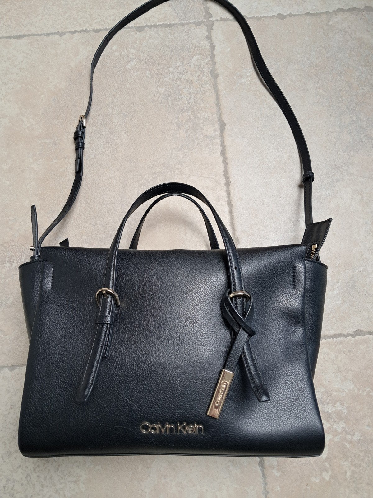 Merk Calvin Klein zwarte handtas, Enlèvement ou Envoi, Comme neuf, Noir, Sac à main