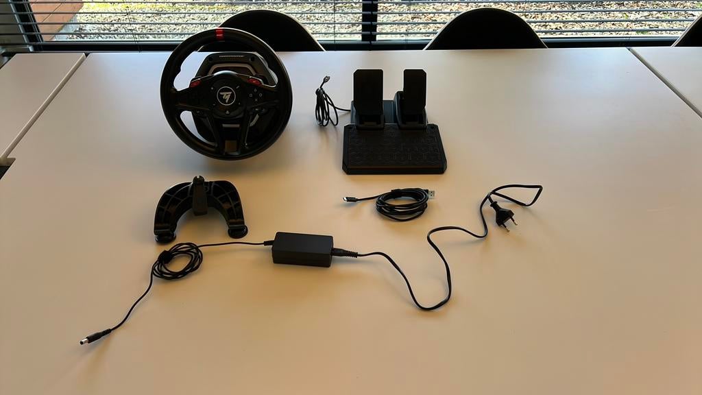 Thrustmaster stuur, Enlèvement ou Envoi, Comme neuf