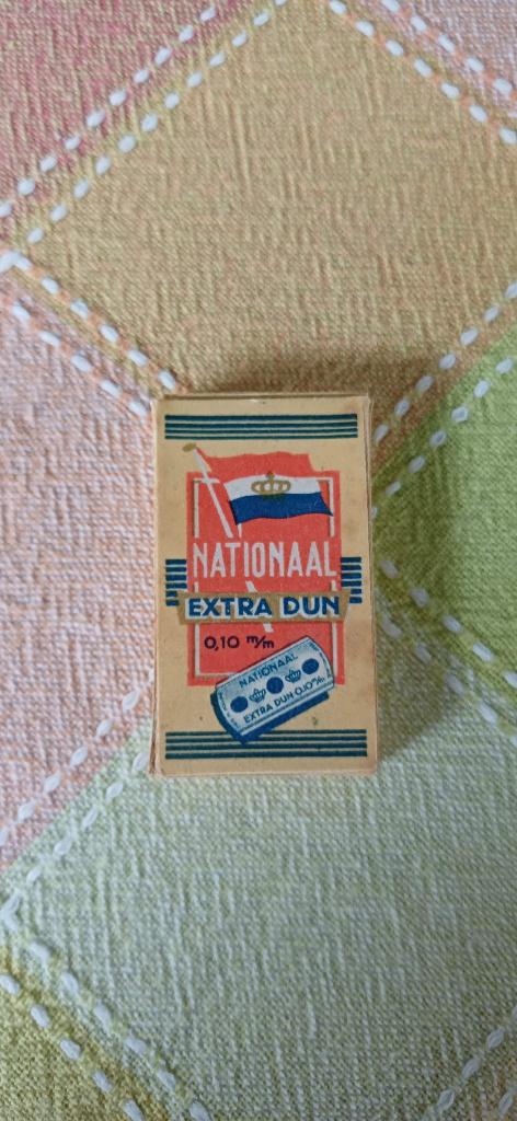 8 Vintage Toonbankdisplays Nationaal Scheermesjes (NOS), Collections, Marques & Objets publicitaires, Enlèvement ou Envoi, Utilisé