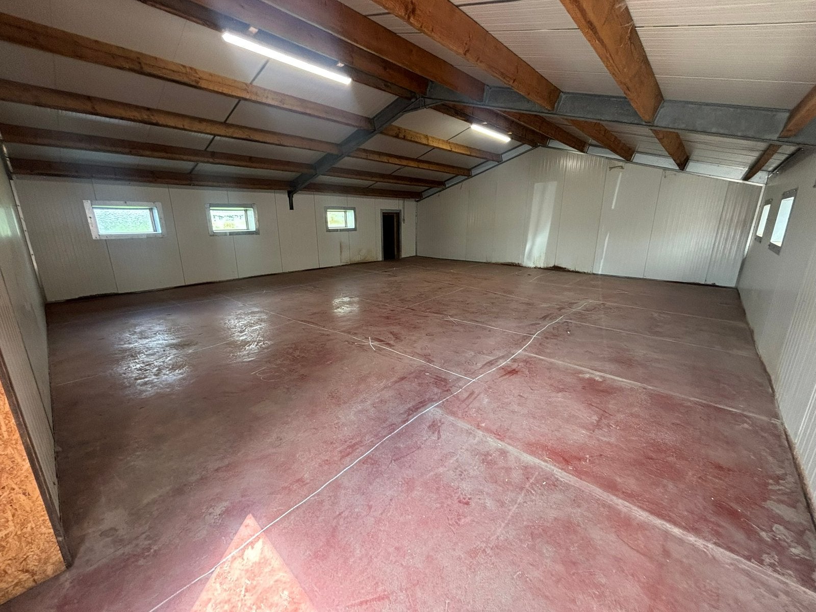 Opslagruimte te huur 100m2