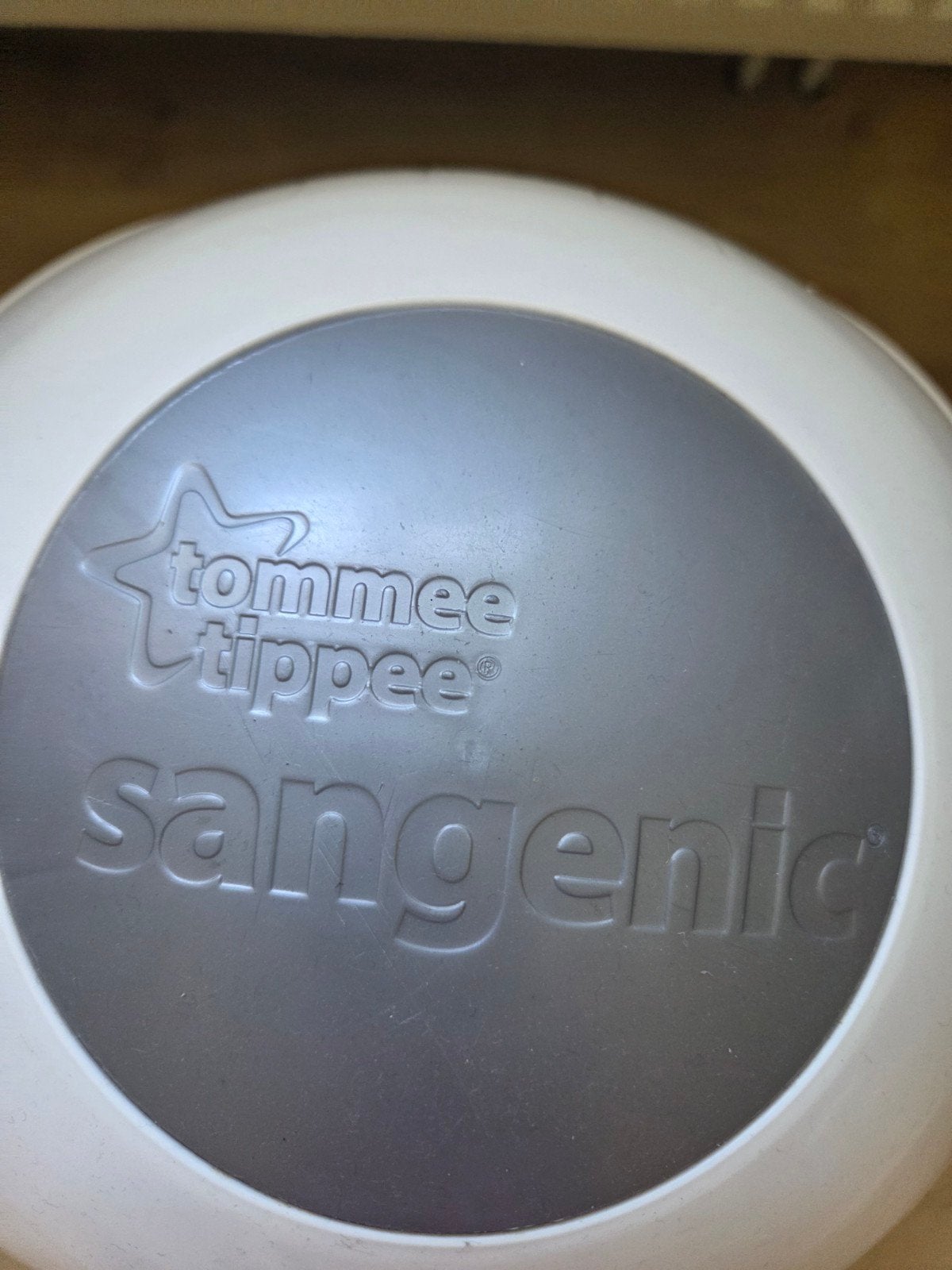 Tommee Tippez Sangenic, Enlèvement