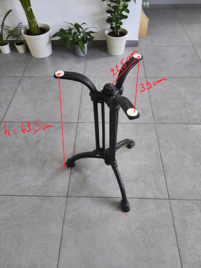 Pied de table en fonte, Pied de table, 50 à 100 cm, Utilisé, Métal