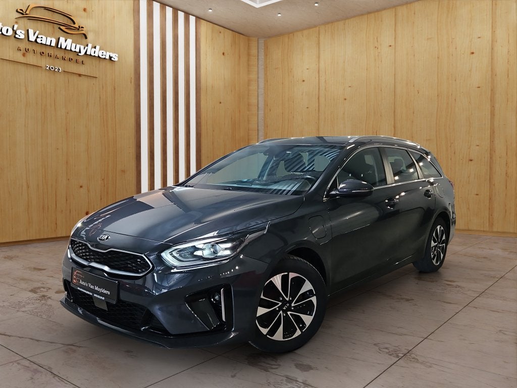 Kia ceed sw PLUG IN HYBRIDE  Automaat 12 maanden garantie, Auto's, Kia, Dealer onderhouden, https://public.car-pass.be/vhr/fdca661f-b4a1-4cf5-b5ef-17152ab6734d