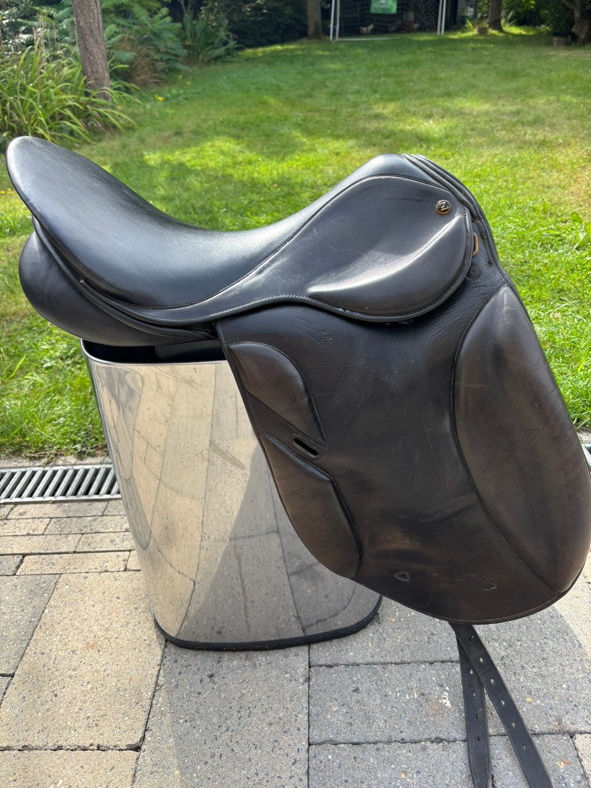 Zadel Zaldi 18" met toebehoren, Dieren en Toebehoren, Paarden en Pony's | Zadels, Ophalen, Gebruikt, Dressuur, XL (18 inch of meer)