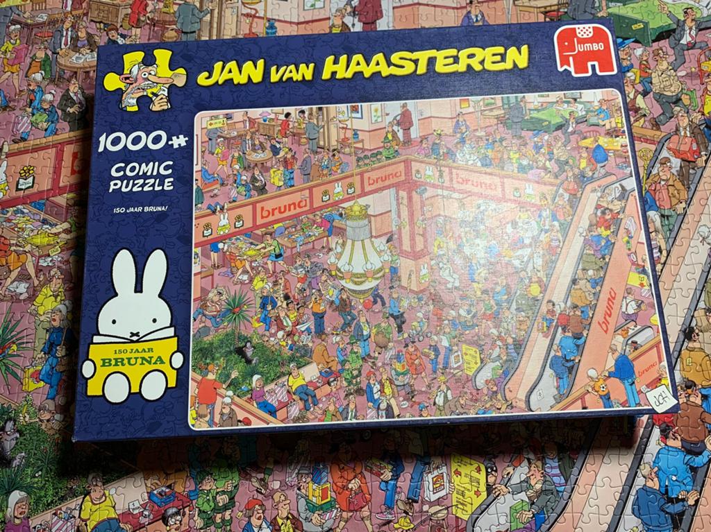 Puzzle 1000 pièces Jan van Haasteren 150 ans de Miffy, Hobby & Loisirs créatifs, Enlèvement ou Envoi, Utilisé