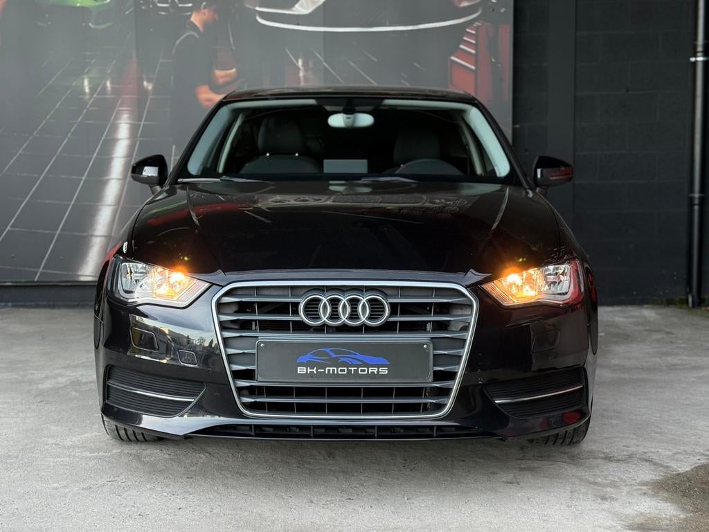 Audi A3 1.6 TDI Attraction, Auto's, Euro 5, Stof, 4 cilinders, Zwart