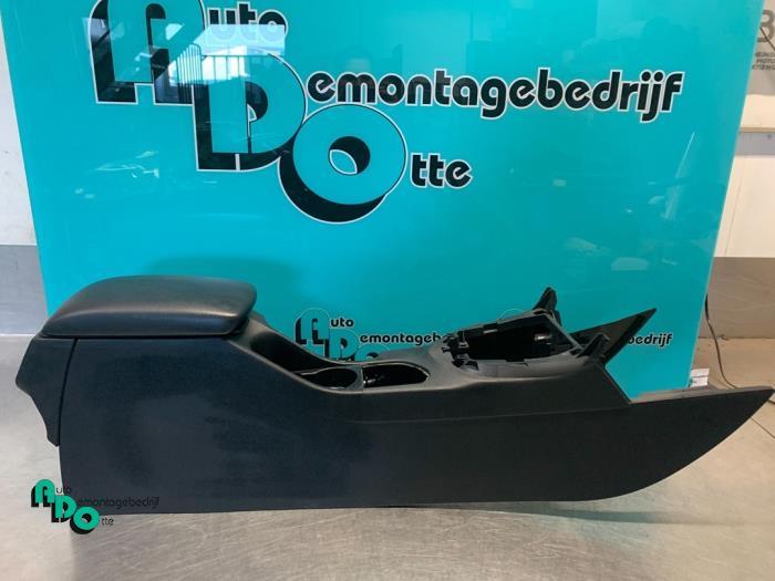 Console centrale d'un Peugeot 308 (308 08-), -, 3 mois de garantie, Utilisé, -