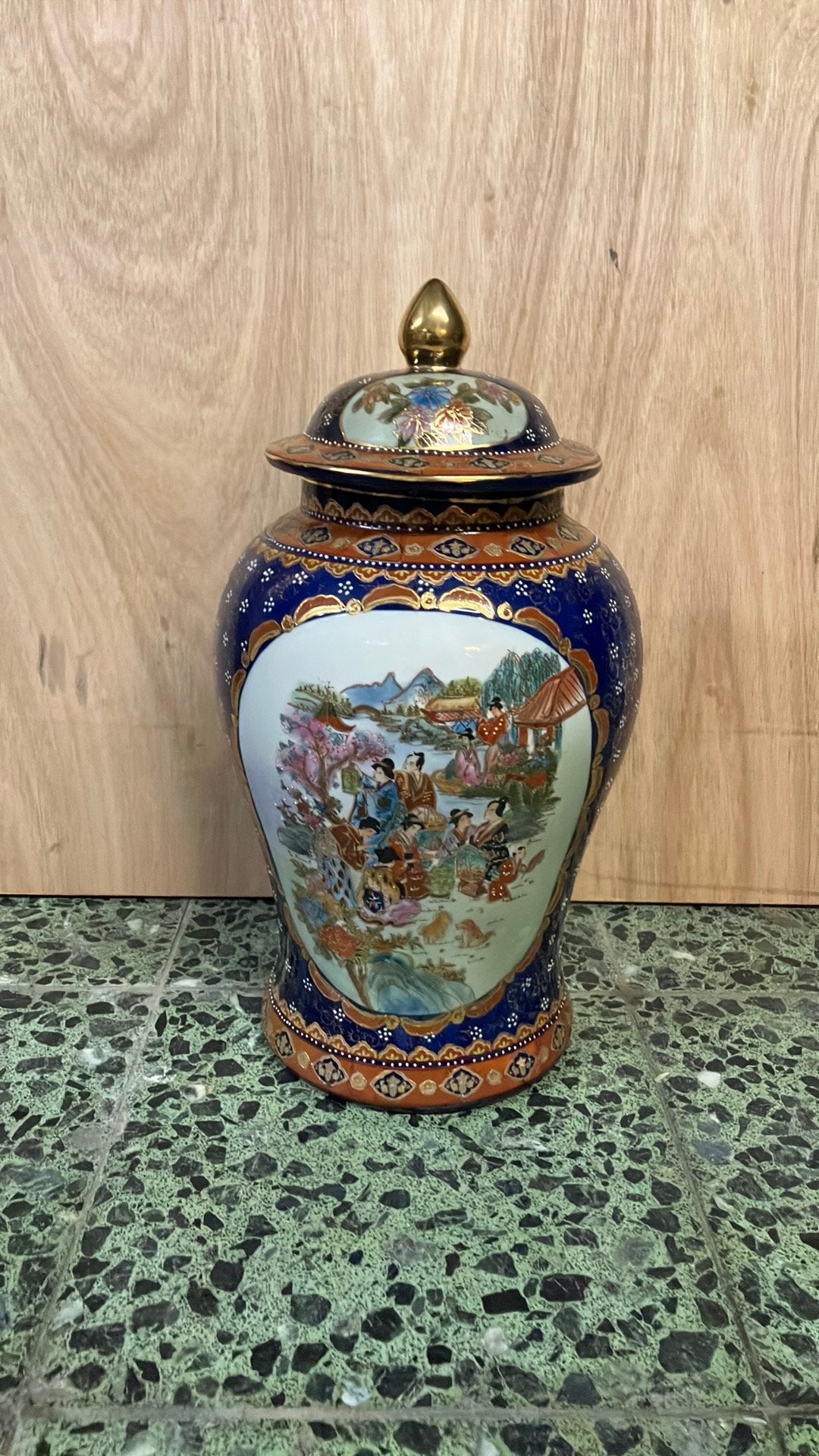 Japanse Satsuma Dekselpot, Antiek en Kunst, Ophalen