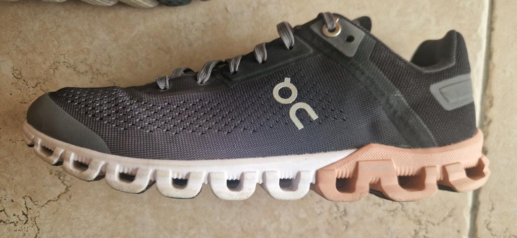 Hardloopschoen On Running Cloudflow 3 maat 38, Ophalen