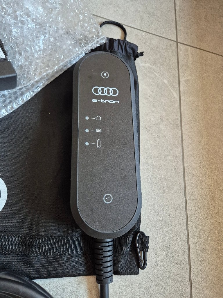 Audi etron lader etron / VAG NIEUW, Enlèvement ou Envoi
