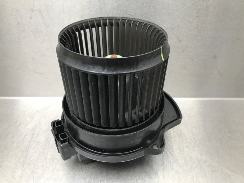 KACHEL VENTILATORMOTOR Toyota iQ (01-2009/12-2015), Gebruikt, Toyota