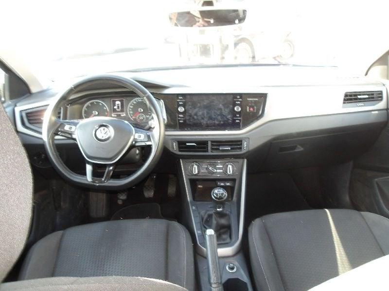 VOLKSWAGEN POLO  BENZINE 11-17, Autos, Achat, Entreprise, Boîte manuelle, https://public.car-pass.be/vhr/afb26edb-3982-475f-b08a-f4f1cd91f476