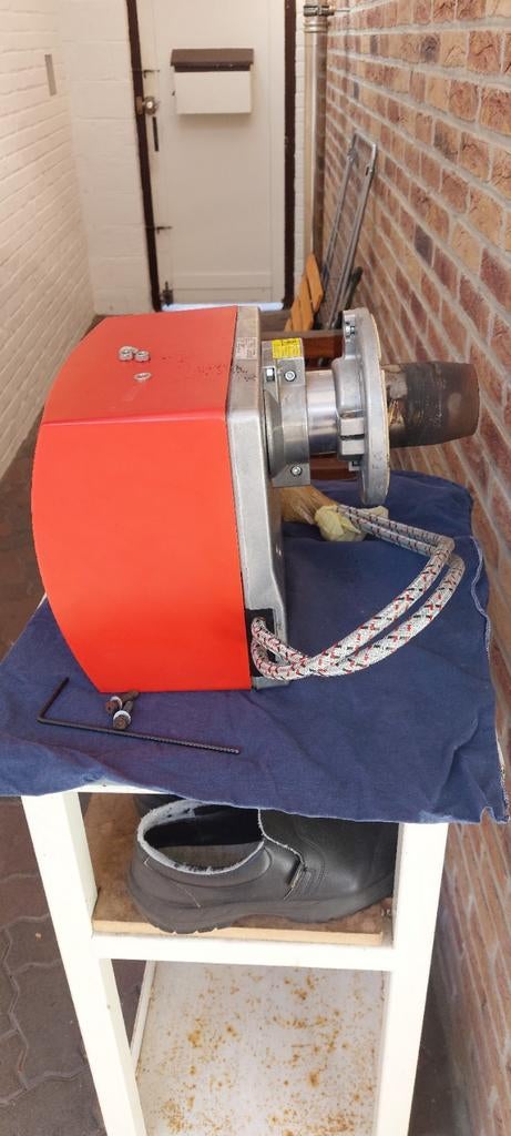 Brûleur mazout Herrmann HL60, installer 12/2023.16kw>42kw, Enlèvement, Comme neuf, Radiateur