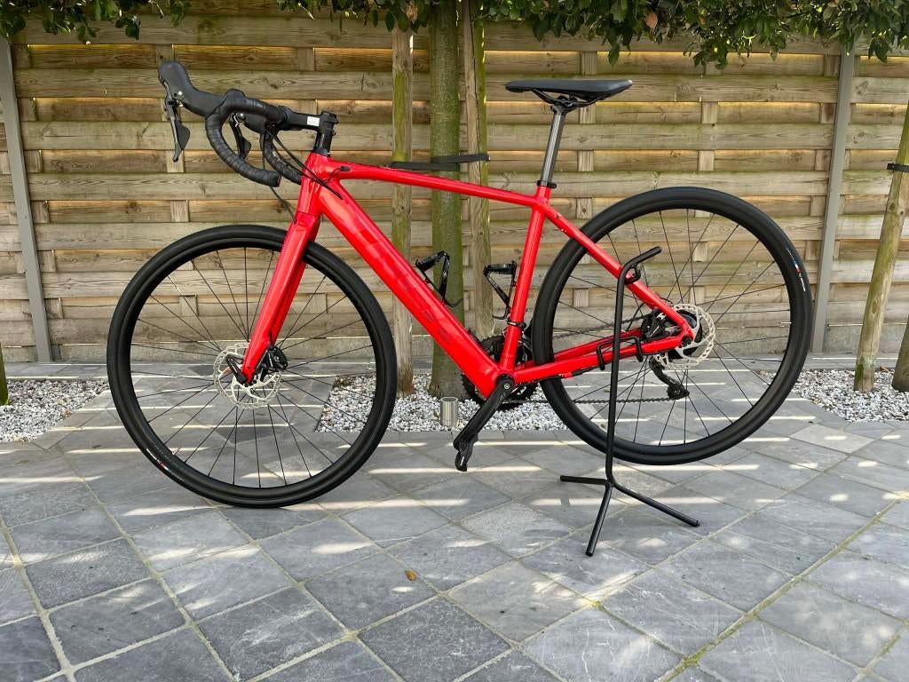 TREK DOMANE + al 5 E-bike*3/2023**slechts 249km**als nieuw**, Fietsen en Brommers, 10 tot 15 versnellingen, Aluminium, 49 tot 53 cm