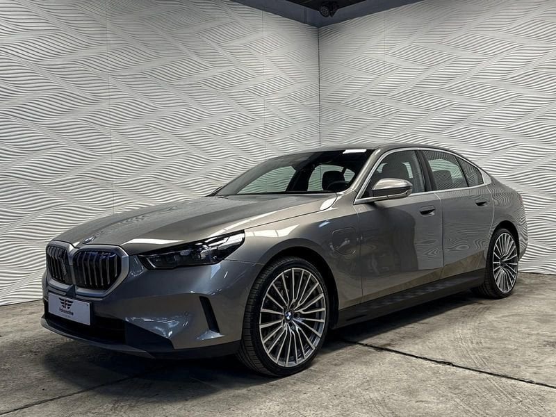 BMW Série 5 530e*PHEV*XDRIVE*41.884 KM*LUXURY*, Auto's, Gebruikt, Euro 6, Vierwielaandrijving, Hybride Elektrisch/Benzine