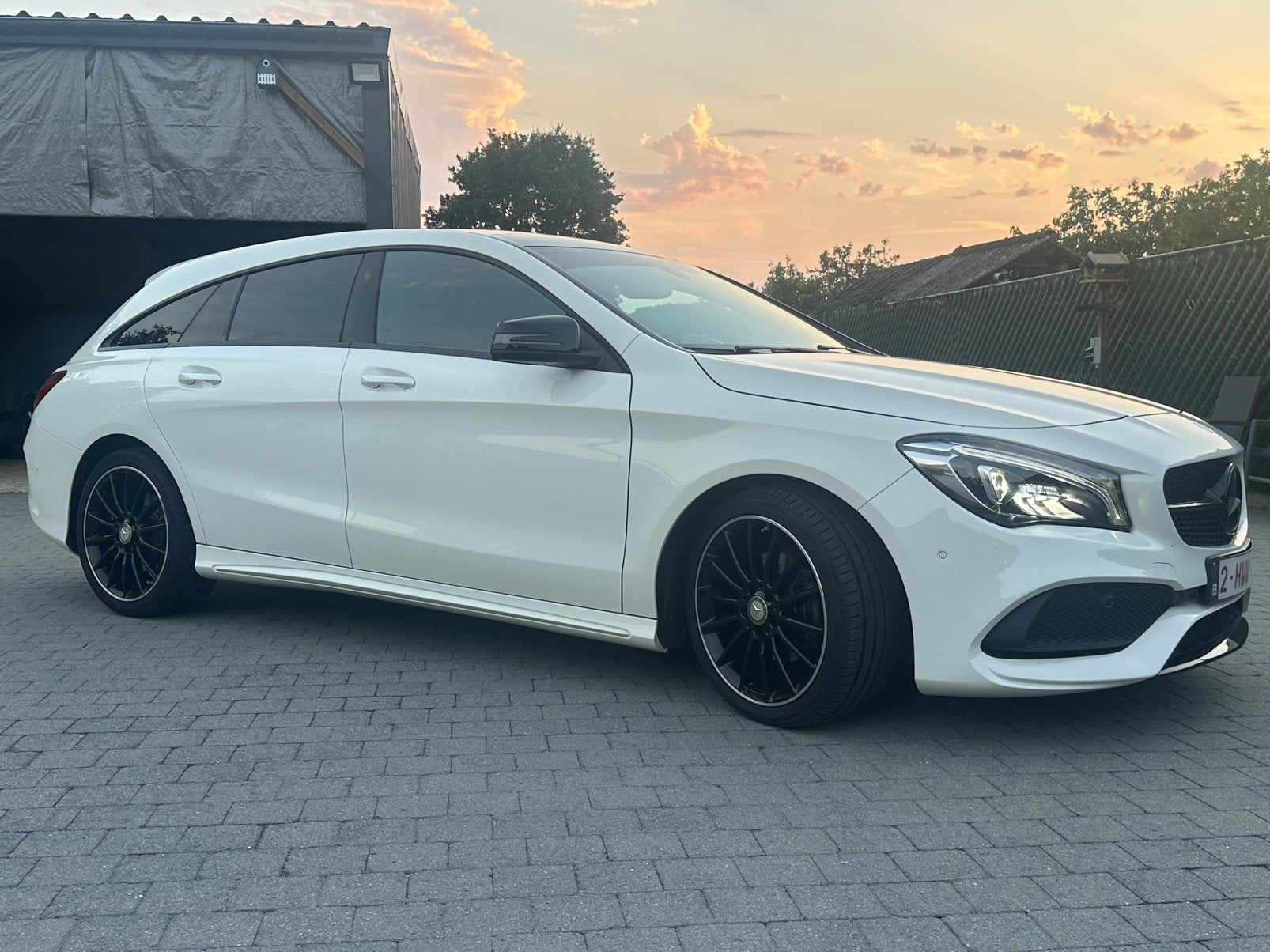 Pack Mercedes Cla Shooting Brake Amg, Autos, Mercedes-Benz, CLA, Boîte manuelle, Noir, 5 portes