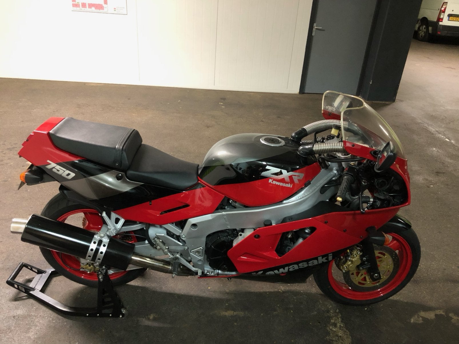 te koop Kawasaki zxr 750h1, Motos, 750 cm³, Occasion, Plus de 35 kW, Échappement sport