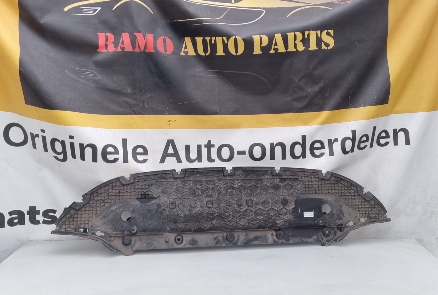 FORD MUSTANG ONDERPLAAT BUMPER IJ8B-8B384 AH, Auto-onderdelen, Gebruikt, -, -, Ophalen of Verzenden
