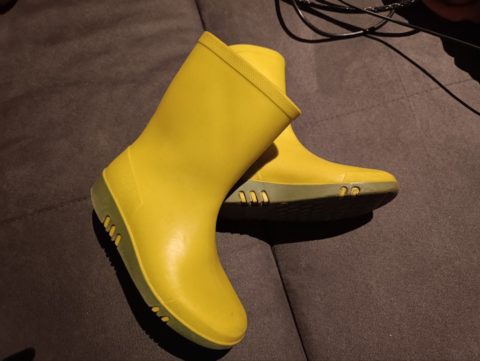 Regenbotjes voor kinderen, Enlèvement, Kinderen