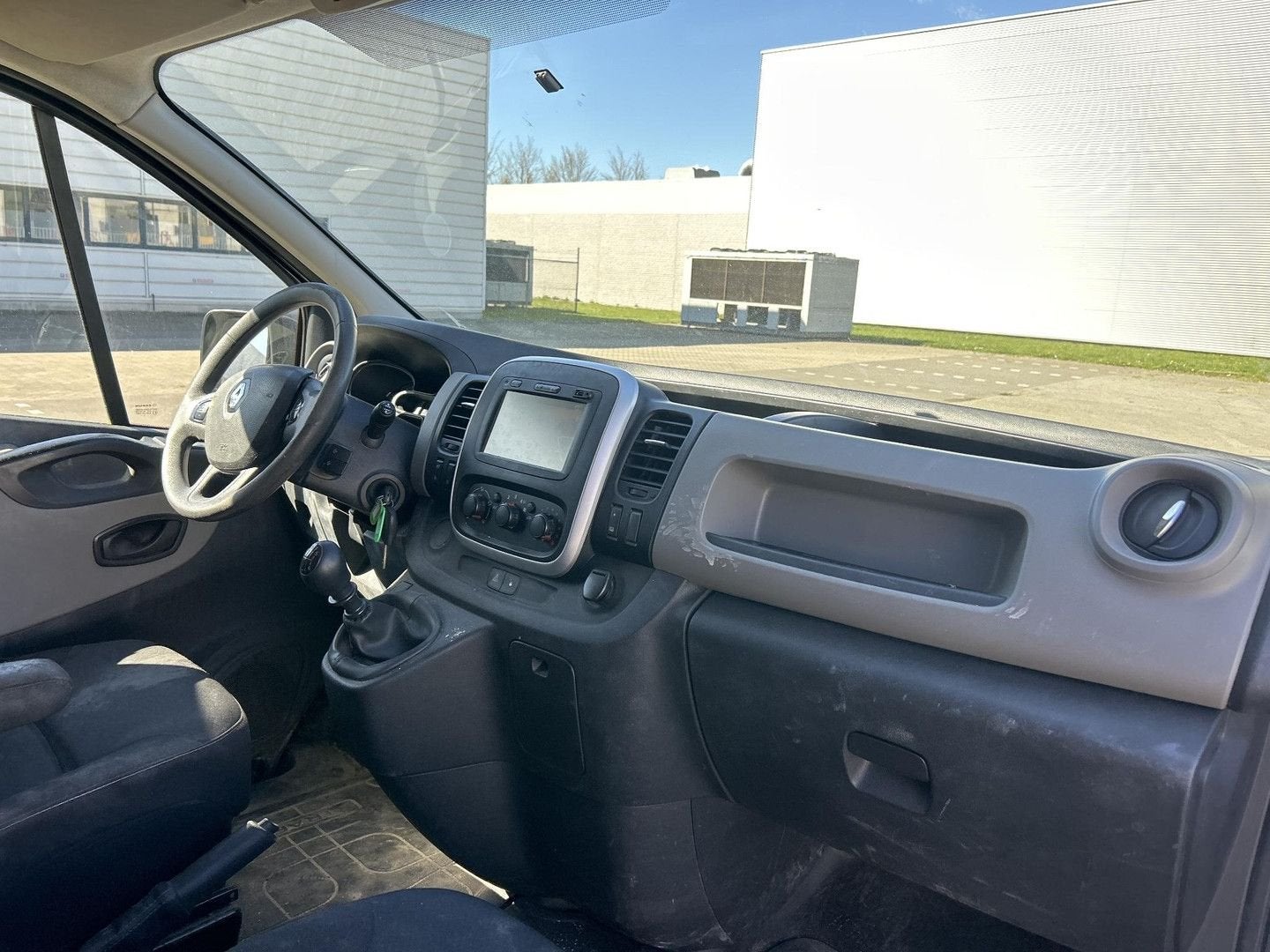 Renault Trafic 1.6 dCi T29 L2H1 Comfort Energy | € 5.950,- M, Autos, Camionnettes & Utilitaires, Achat, Entreprise, 159 g/km, Diesel