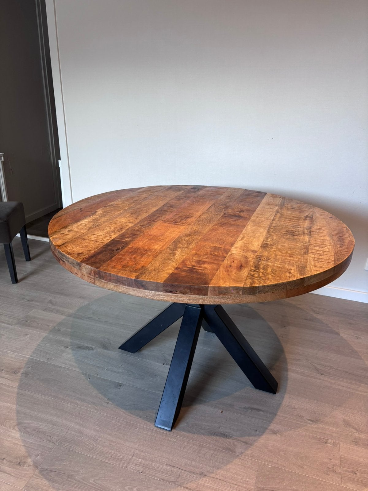 Table ronde en bois, Maison & Meubles, Teck, 100 à 150 cm, Quatre personnes, Rond