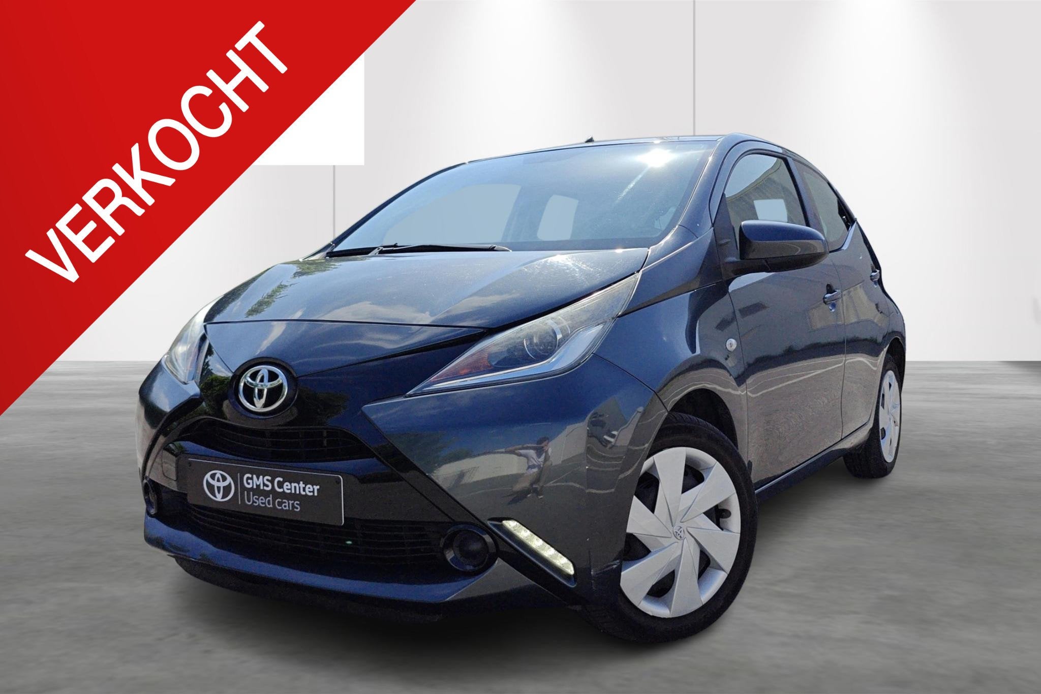 Toyota Aygo 1.0 VVT-i x-play - incl 2 jaar KARE, Voorwielaandrijving, Stof, Gebruikt, 5 deurs