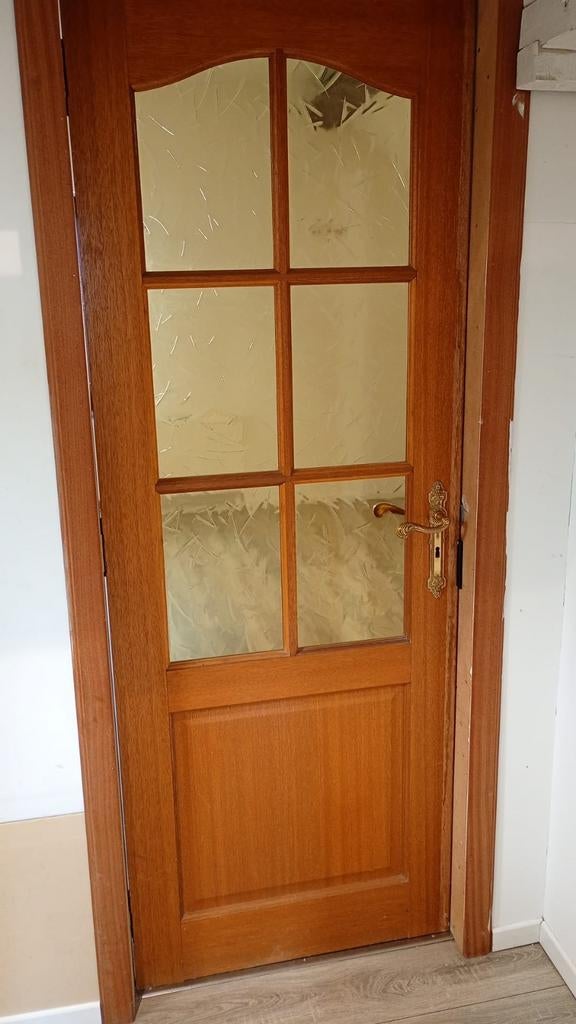 Deux portes avec leurs cadres, Ophalen