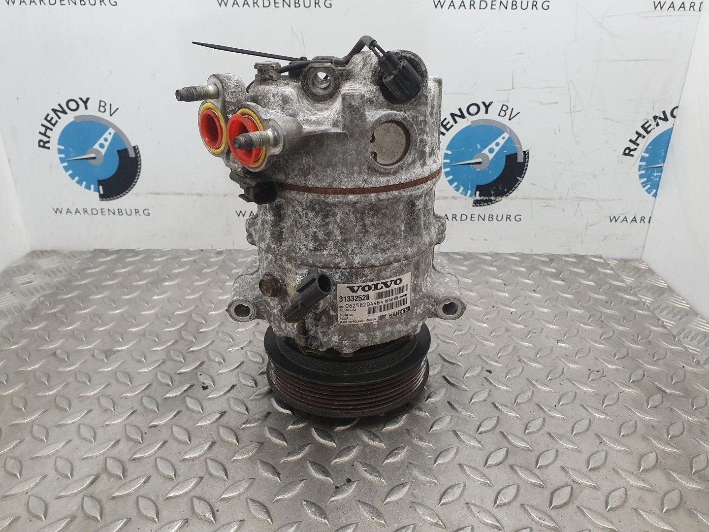 VOLVO V70 2.0 D4 Nordic+  AIRCO COMPRESSOR / AIRCOPOMP 36010, Auto-onderdelen, Ophalen of Verzenden, Gebruikt, ARN erkend