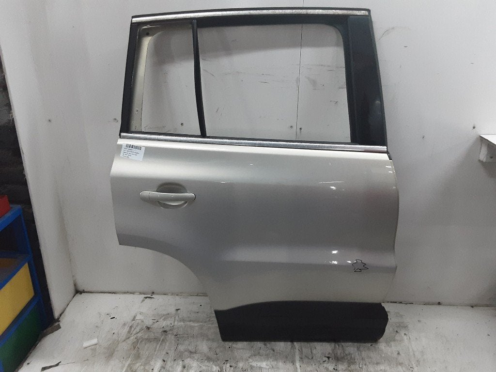 PORTE DROITE ARRIÈRE Volkswagen Tiguan (5N1 / 2), Volkswagen, Mevr. I. Hauben, Utilisé, Porte